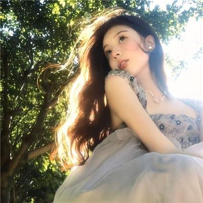 公寓里的两个女人